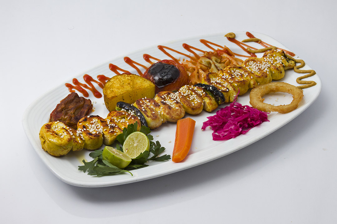  عکس خوراک جوجه (فيله )جوان